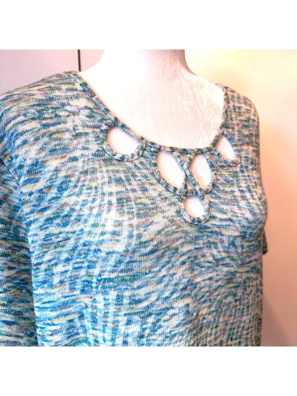 Alfred Dunner Womens XL Blue Multicolor Knit Top With Beaded Keyhole Neckline